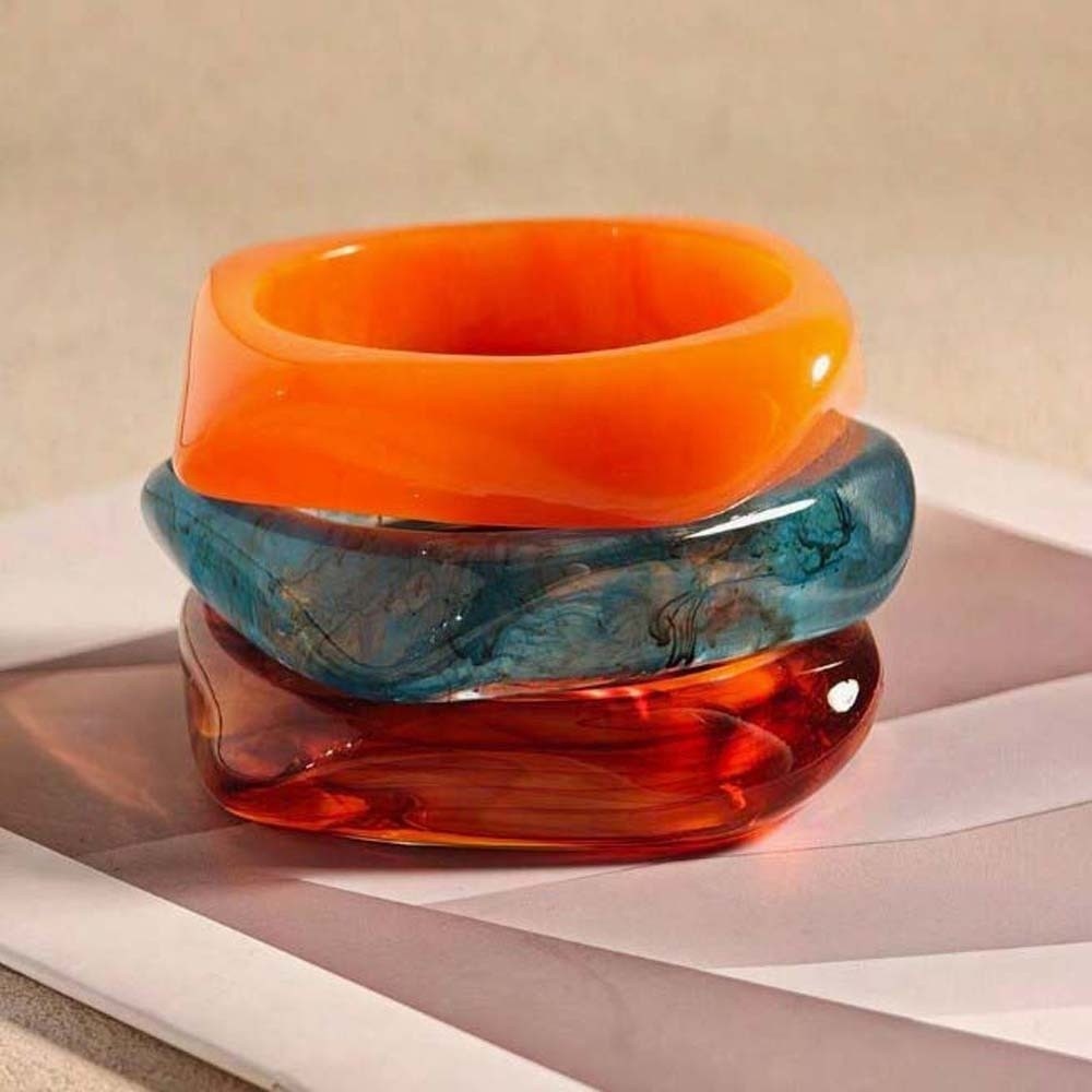 Vintage Fashion Gen Z - Statement-Armreifen: Transparente Harz-Armreifen, geometrische Acryl-Armbänder mit