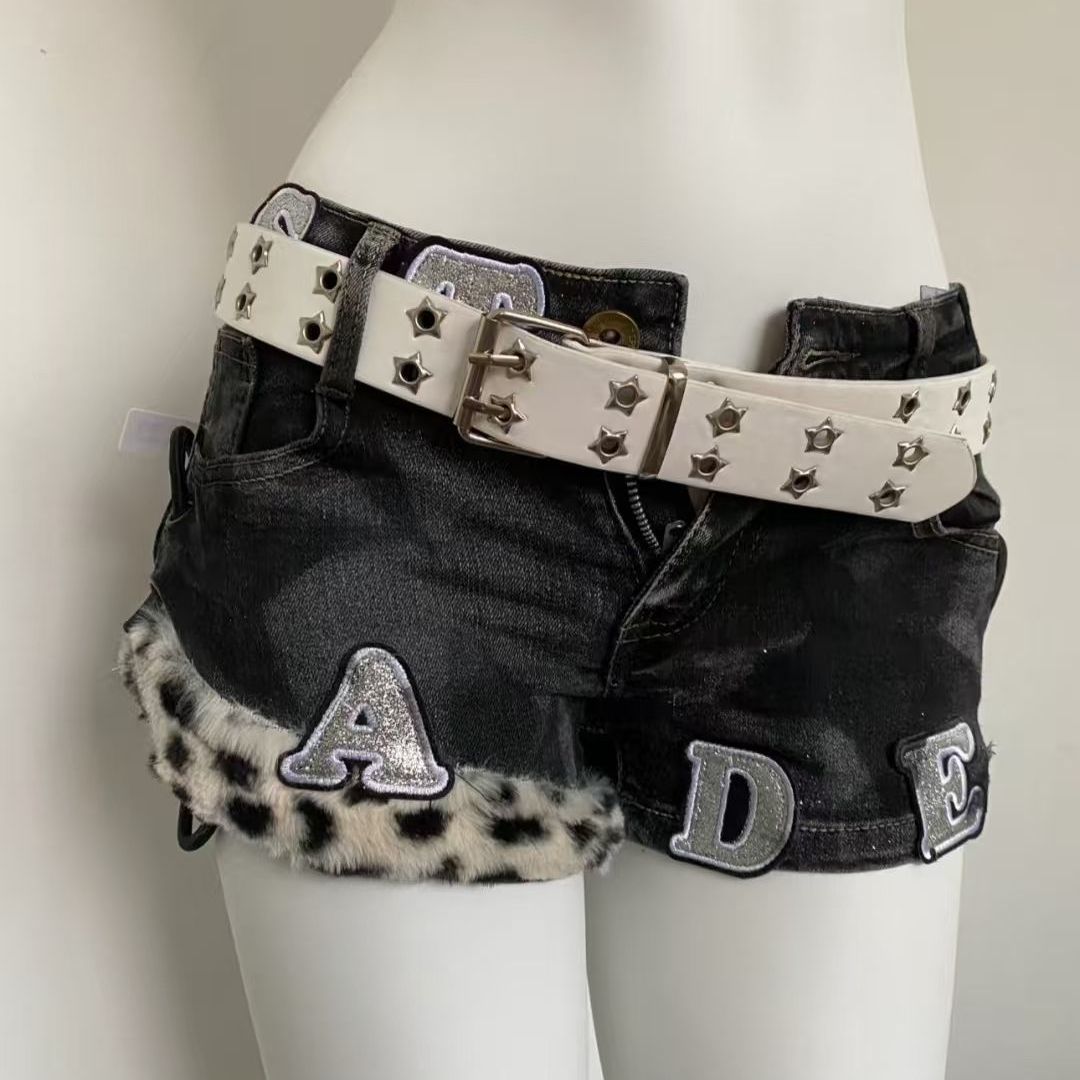 Vintage Fashion Y2K - Y2k Gestickte Patch Denim Shorts Frau