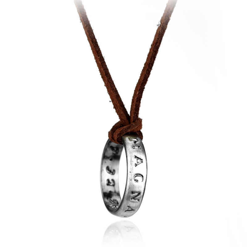 Game Anime Leder-Kettenring-Ha – Vintage Fashion Jewelry Bewertung und Preis